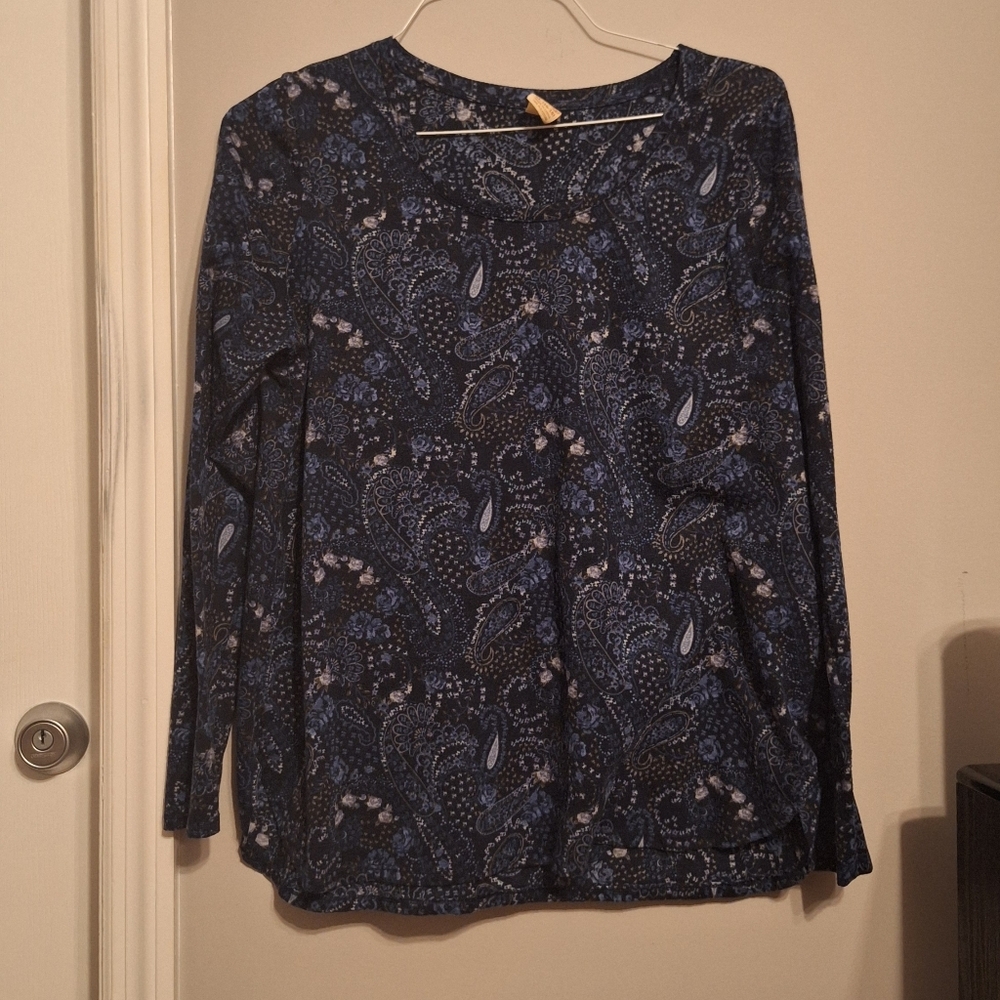 Faded Glory Blue Lightweight Paisley Long Sleeve Top